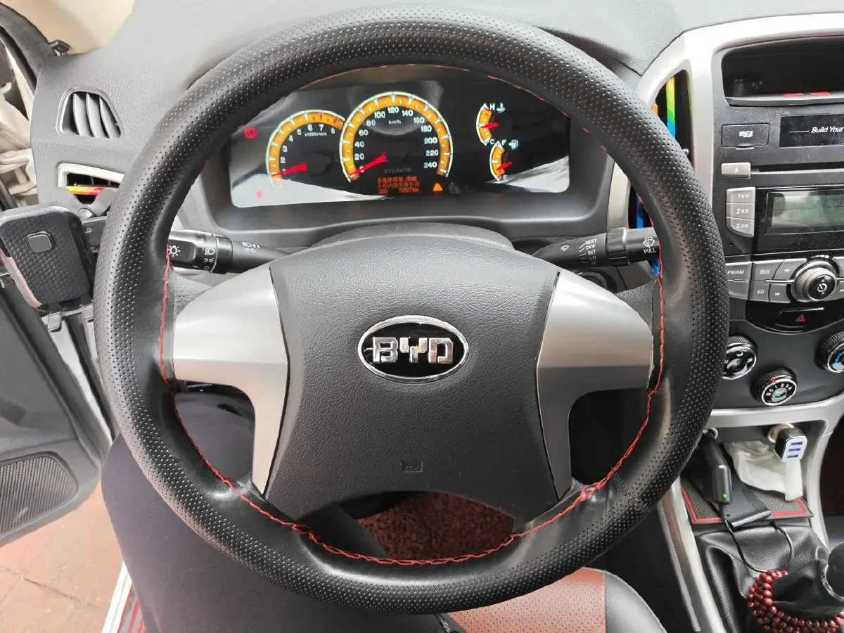2015 BYD F3 1.5L 109HP L4 5MT,autocango,china used car exporter,china ev exporter,chinese used car exporter,chinese used ev exporter