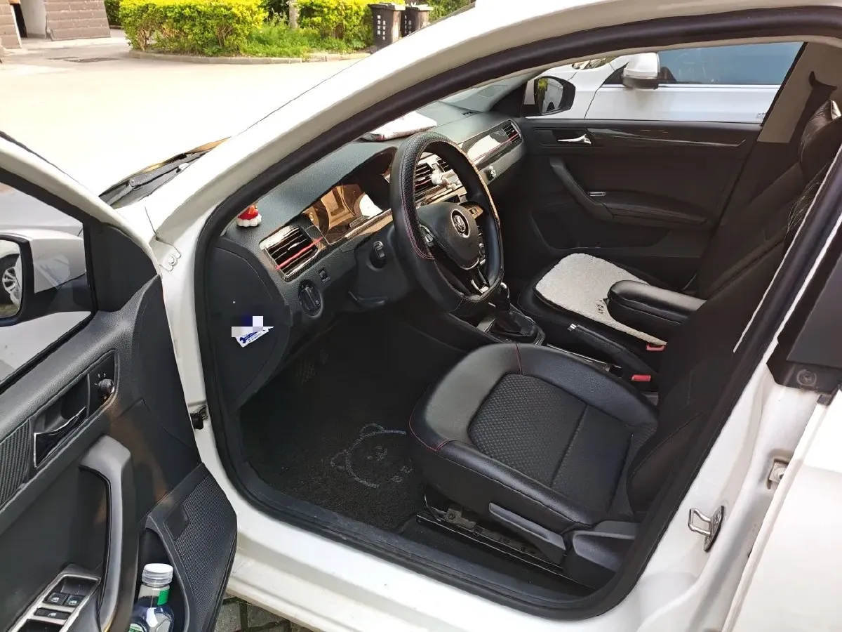 2017 Volkswagen Santana 1.6L 110HP L4 6AT,autocango,china used car exporter,china ev exporter,chinese used car exporter,chinese used ev exporter