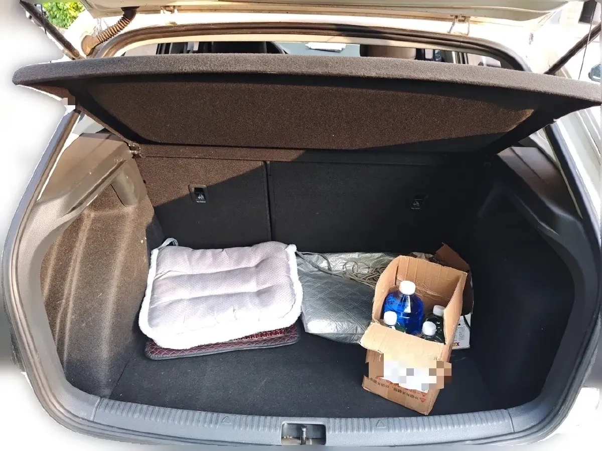 2017 Volkswagen Santana 1.6L 110HP L4 6AT,autocango,china used car exporter,china ev exporter,chinese used car exporter,chinese used ev exporter