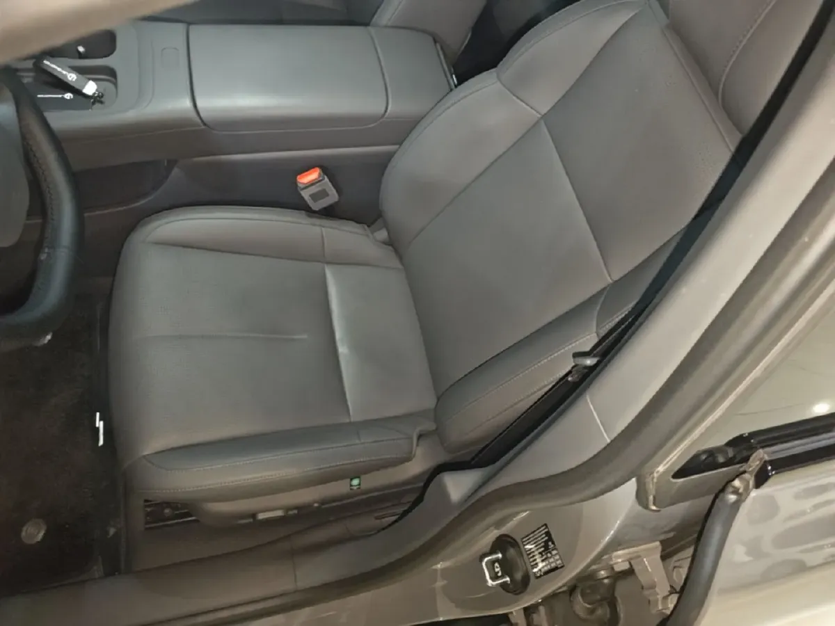 2026 Leapmotor Lafa5 BEV,autocango,china used car exporter,china ev exporter,chinese used car exporter,chinese used ev exporter