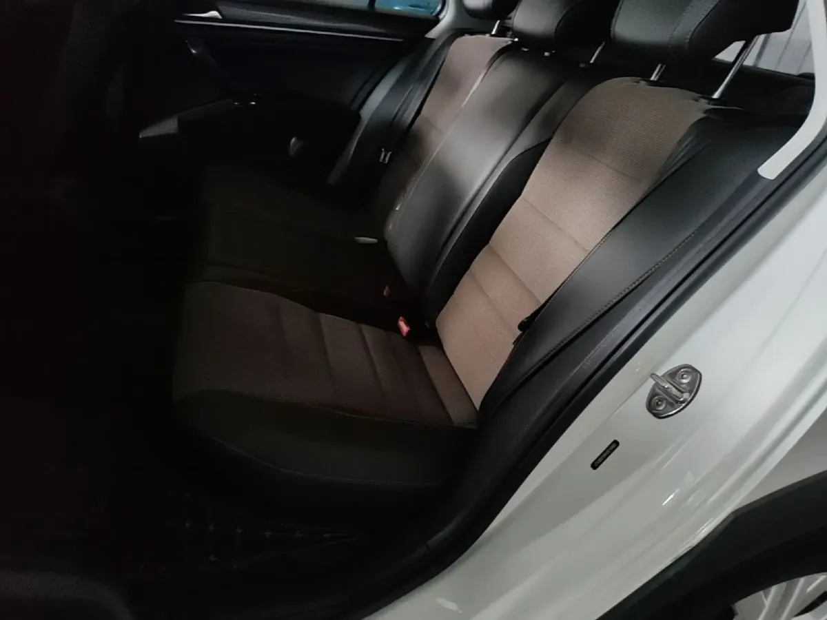 2018 Hyundai Elantra 1.4T 130HP L4 7DCT,autocango,china used car exporter,china ev exporter,chinese used car exporter,chinese used ev exporter