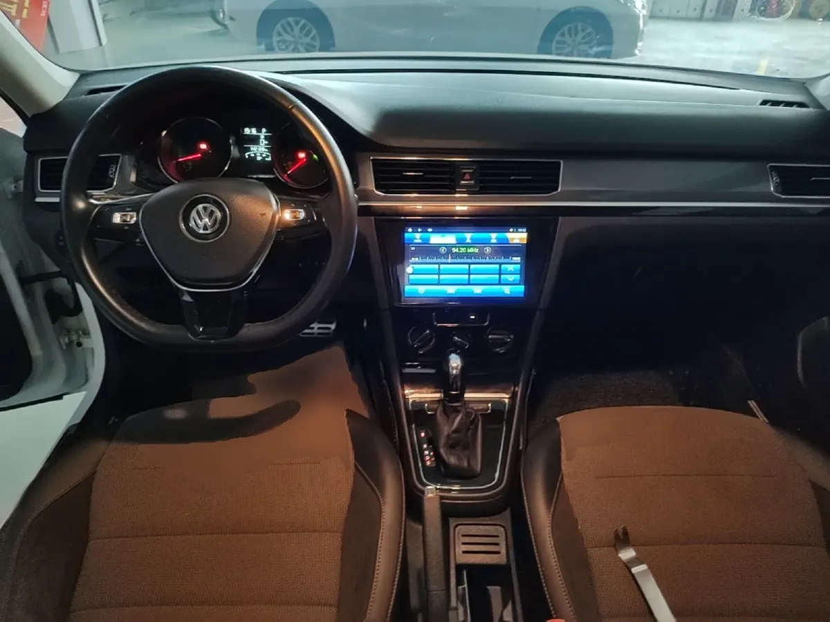 2018 Hyundai Elantra 1.4T 130HP L4 7DCT,autocango,china used car exporter,china ev exporter,chinese used car exporter,chinese used ev exporter