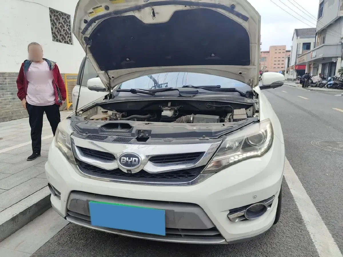 2015 BYD S7 2.0T 205HP L4 6DCT,autocango,china used car exporter,china ev exporter,chinese used car exporter,chinese used ev exporter