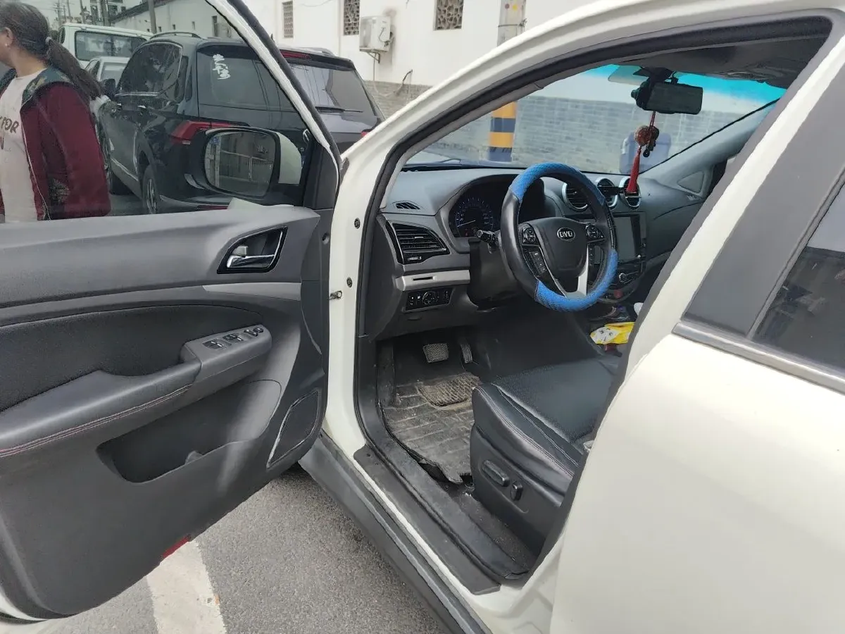 2015 BYD S7 2.0T 205HP L4 6DCT,autocango,china used car exporter,china ev exporter,chinese used car exporter,chinese used ev exporter