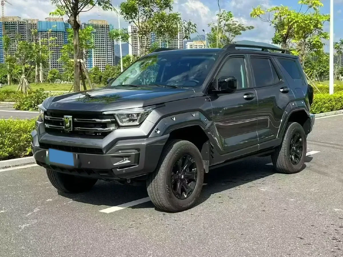2024 Tank 400 2.0T 252HP L4 9AT PHEV 36.7/37.1KWH,autocango,china used car exporter,china ev exporter,chinese used car exporter,chinese used ev exporter