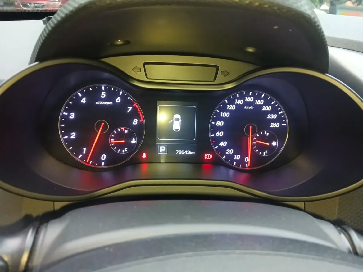 2015 Hyundai Veloster 1.6T 204HP L4 7DCT,autocango,china used car exporter,china ev exporter,chinese used car exporter,chinese used ev exporter