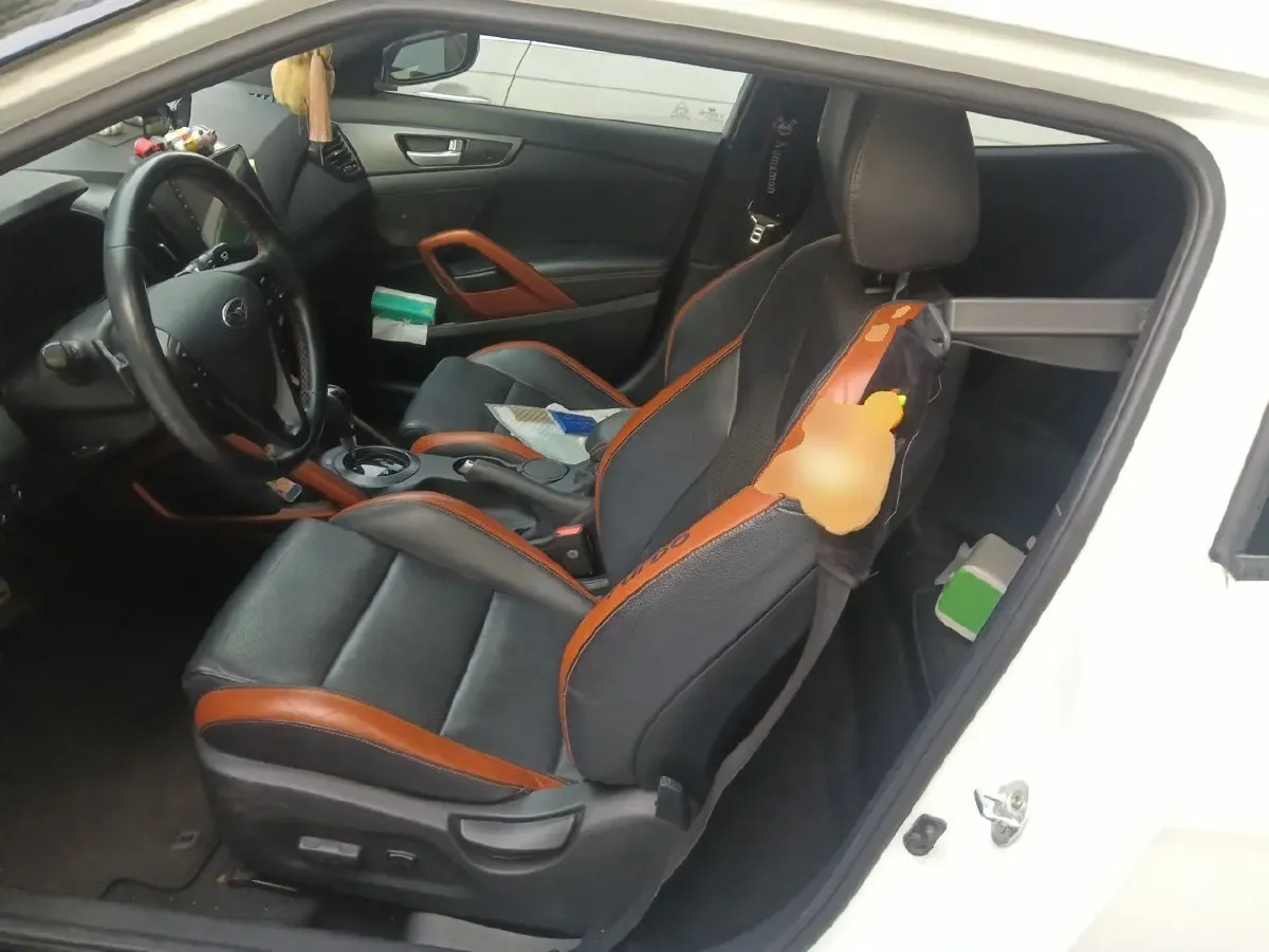 2015 Hyundai Veloster 1.6T 204HP L4 7DCT,autocango,china used car exporter,china ev exporter,chinese used car exporter,chinese used ev exporter