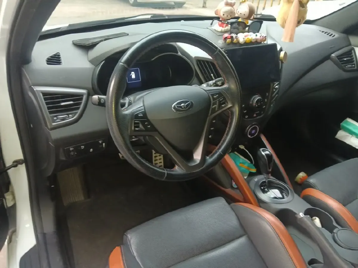 2015 Hyundai Veloster 1.6T 204HP L4 7DCT,autocango,china used car exporter,china ev exporter,chinese used car exporter,chinese used ev exporter