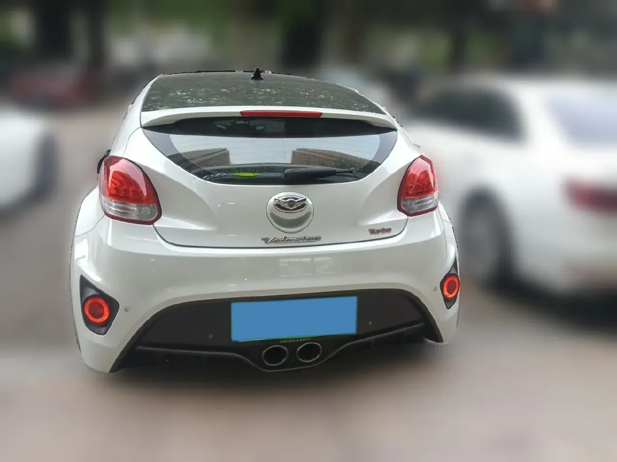 2015 Hyundai Veloster 1.6T 204HP L4 7DCT,autocango,china used car exporter,china ev exporter,chinese used car exporter,chinese used ev exporter