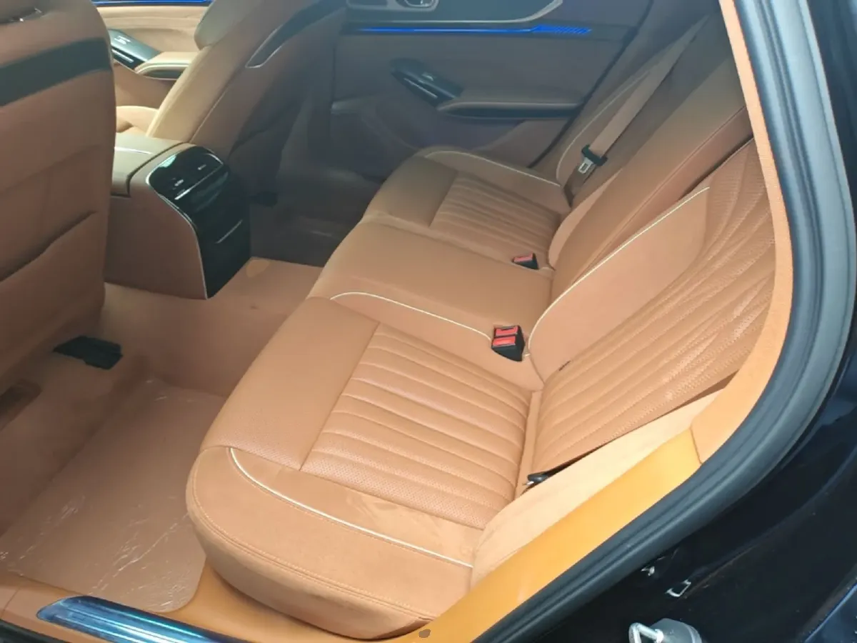 2024 Volkswagen Teramont 2.5T 299HP V6 7DCT,autocango,china used car exporter,china ev exporter,chinese used car exporter,chinese used ev exporter