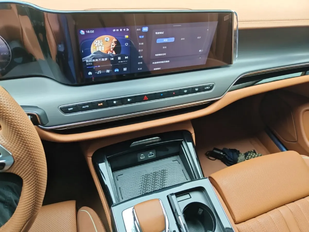 2024 Volkswagen Teramont 2.5T 299HP V6 7DCT,autocango,china used car exporter,china ev exporter,chinese used car exporter,chinese used ev exporter