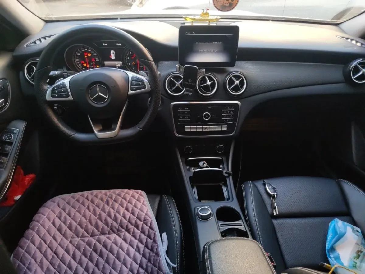 2019 Mercedes-Benz GLA Class 1.6T 156HP L4 7DCT,autocango,china used car exporter,china ev exporter,chinese used car exporter,chinese used ev exporter