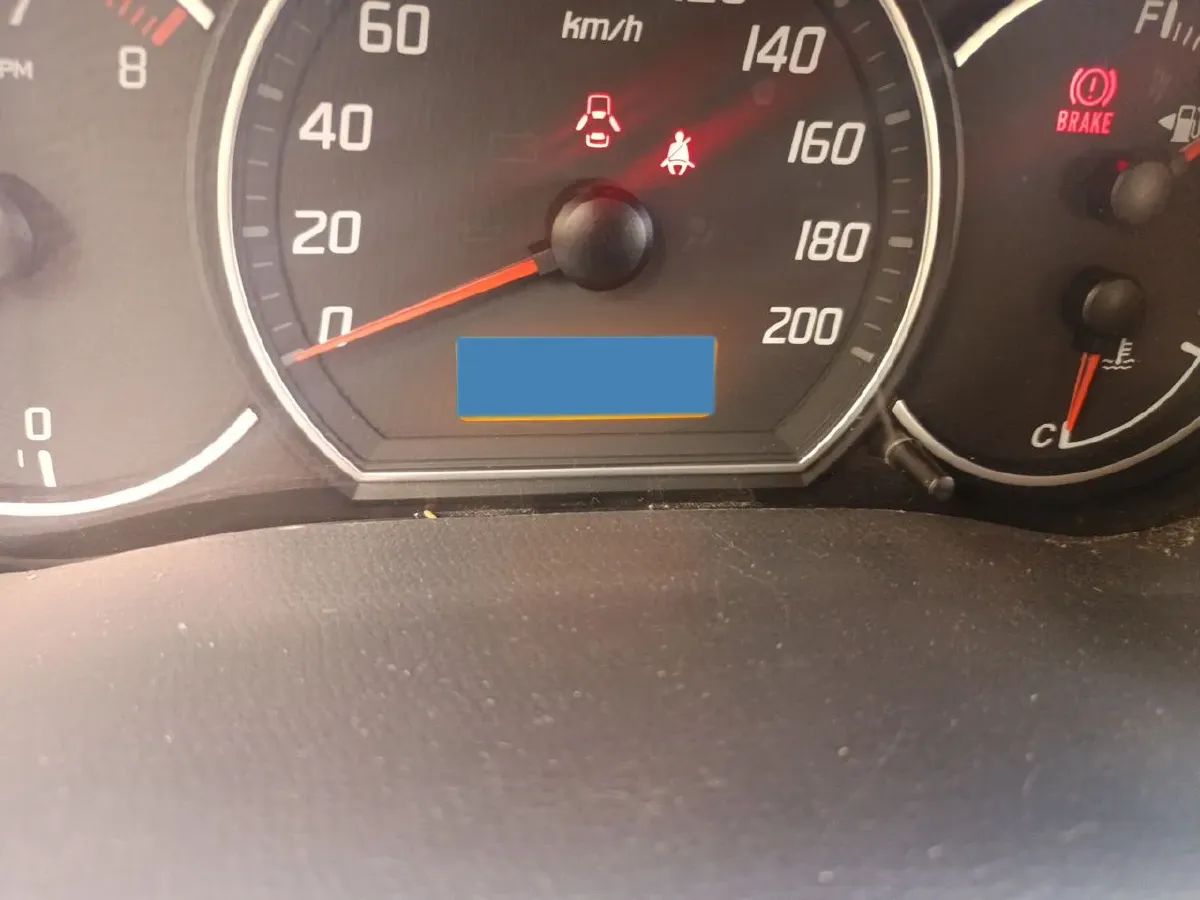 2013 Suzuki Swift 1.5L 103HP L4 5MT,autocango,china used car exporter,china ev exporter,chinese used car exporter,chinese used ev exporter