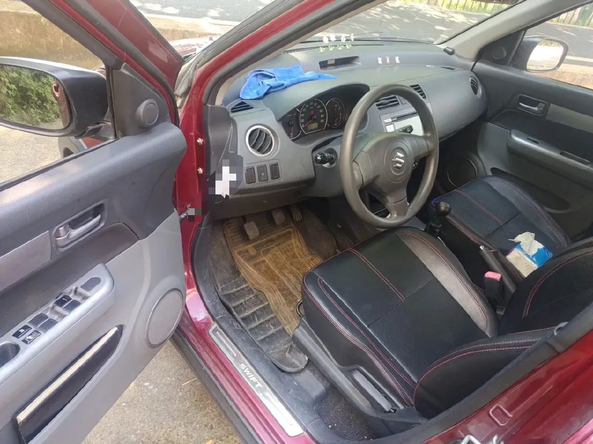 2013 Suzuki Swift 1.5L 103HP L4 5MT,autocango,china used car exporter,china ev exporter,chinese used car exporter,chinese used ev exporter
