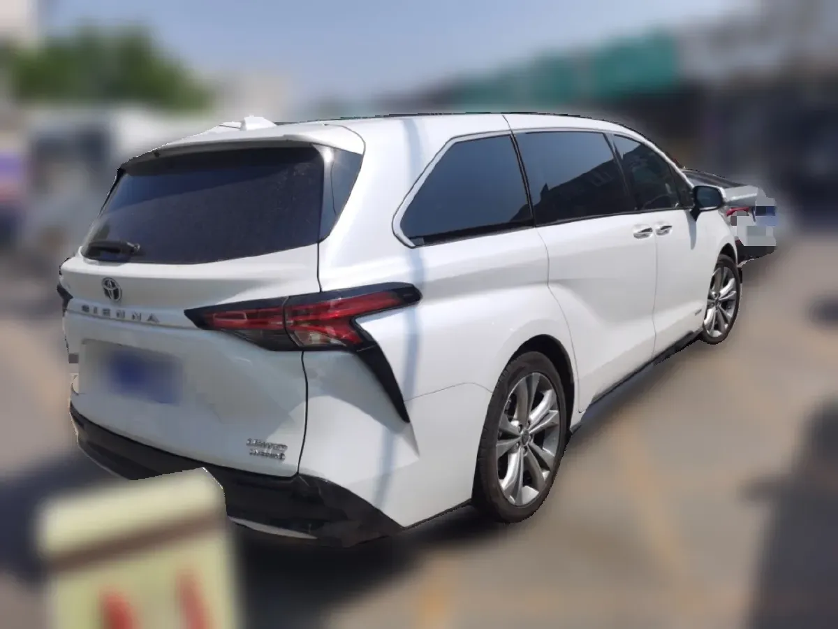 2024 Toyota Sienna 2.5L 189HP L4 E-CVT Hybrid,autocango,china used car exporter,china ev exporter,chinese used car exporter,chinese used ev exporter