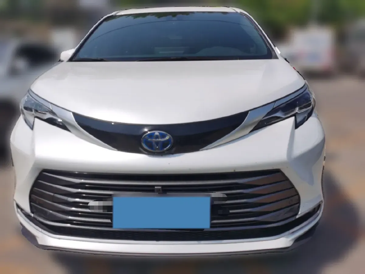 2024 Toyota Sienna 2.5L 189HP L4 E-CVT Hybrid,autocango,china used car exporter,china ev exporter,chinese used car exporter,chinese used ev exporter