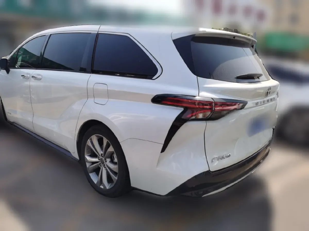 2024 Toyota Sienna 2.5L 189HP L4 E-CVT Hybrid,autocango,china used car exporter,china ev exporter,chinese used car exporter,chinese used ev exporter