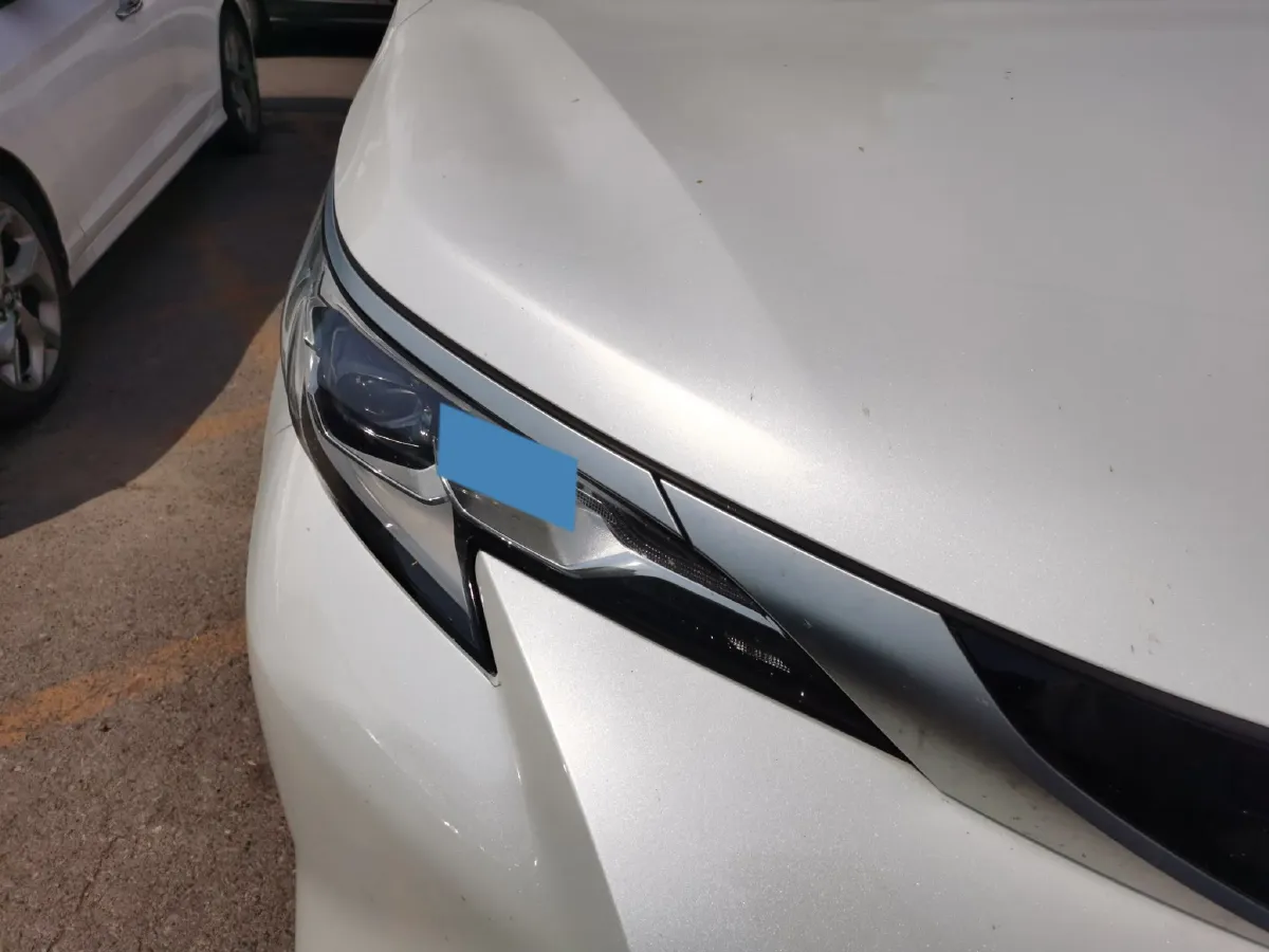 2024 Toyota Sienna 2.5L 189HP L4 E-CVT Hybrid,autocango,china used car exporter,china ev exporter,chinese used car exporter,chinese used ev exporter