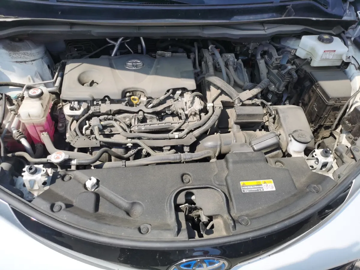 2024 Toyota Sienna 2.5L 189HP L4 E-CVT Hybrid,autocango,china used car exporter,china ev exporter,chinese used car exporter,chinese used ev exporter