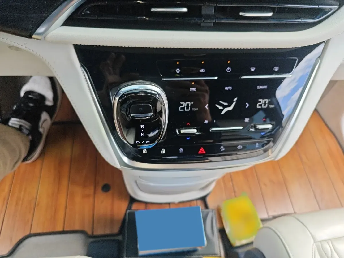 2020 Mercedes-Benz CLS Class 1.5T 184HP L4 9AT,autocango,china used car exporter,china ev exporter,chinese used car exporter,chinese used ev exporter