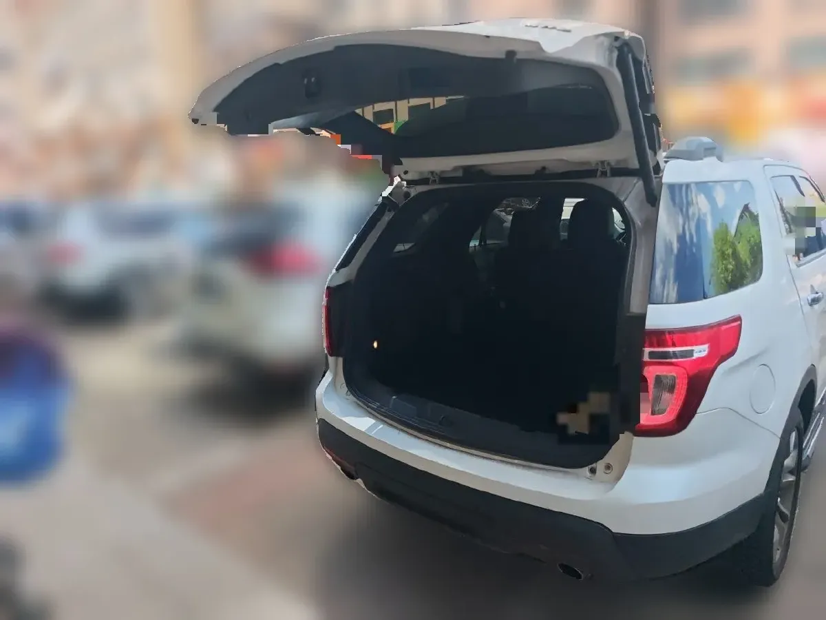 2013 Ford Explorer 3.5L 291HP V6 6AT,autocango,china used car exporter,china ev exporter,chinese used car exporter,chinese used ev exporter