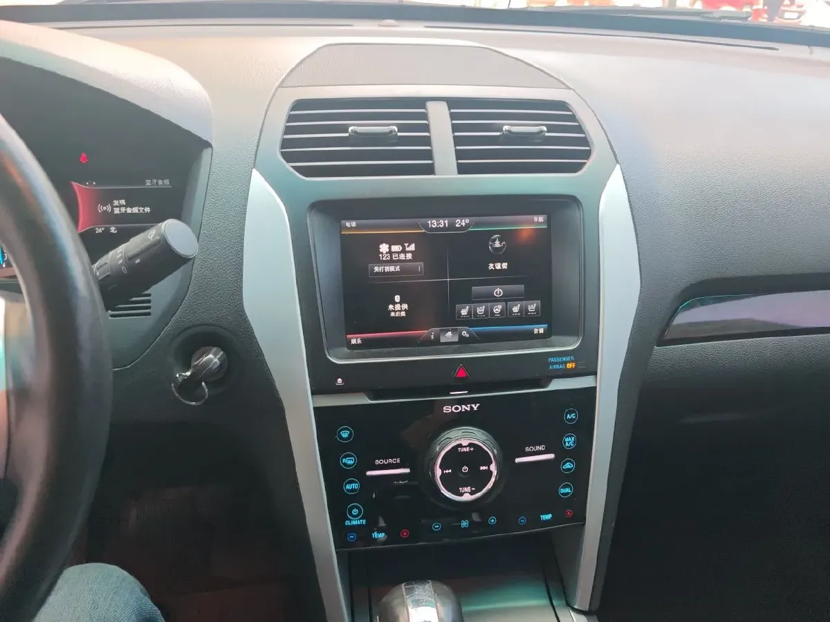 2013 Ford Explorer 3.5L 291HP V6 6AT,autocango,china used car exporter,china ev exporter,chinese used car exporter,chinese used ev exporter