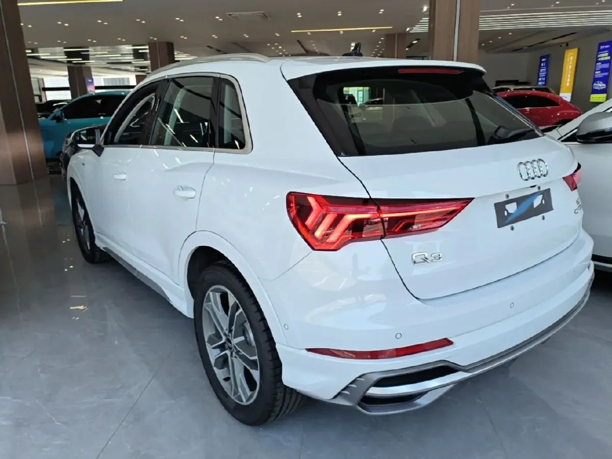 2023 BMW X2 2.0T 178HP L4 8AT,autocango,china used car exporter,china ev exporter,chinese used car exporter,chinese used ev exporter