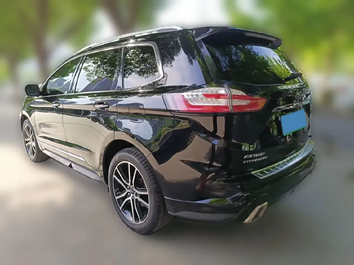 2020 Ford Edge 2.0T 245HP L4 8AT,autocango,china used car exporter,china ev exporter,chinese used car exporter,chinese used ev exporter