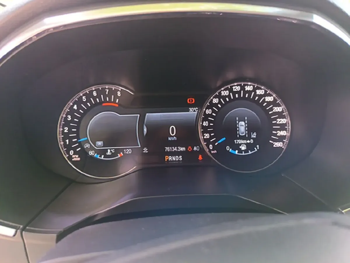 2020 Ford Edge 2.0T 245HP L4 8AT,autocango,china used car exporter,china ev exporter,chinese used car exporter,chinese used ev exporter