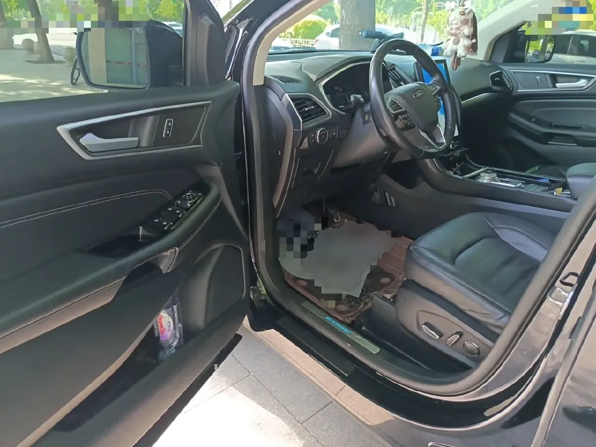 2020 Ford Edge 2.0T 245HP L4 8AT,autocango,china used car exporter,china ev exporter,chinese used car exporter,chinese used ev exporter