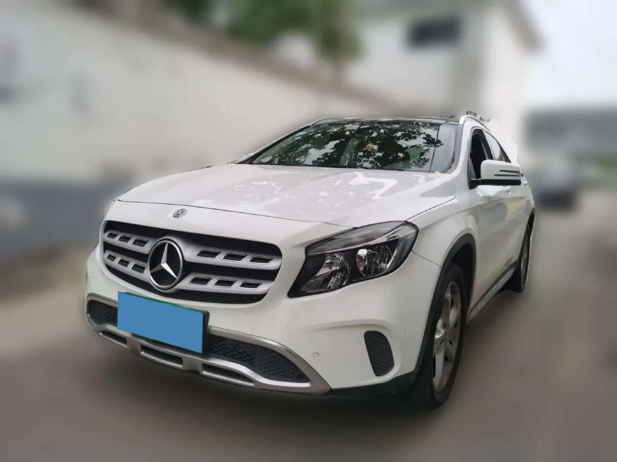 2017 Mercedes-Benz GLA Class 1.6T 156HP L4 7DCT,autocango,china used car exporter,china ev exporter,chinese used car exporter,chinese used ev exporter