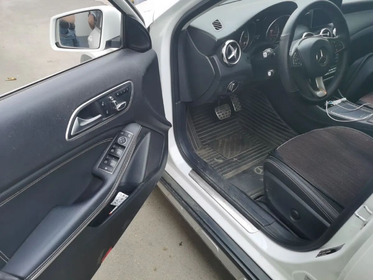 2017 Mercedes-Benz GLA Class 1.6T 156HP L4 7DCT,autocango,china used car exporter,china ev exporter,chinese used car exporter,chinese used ev exporter