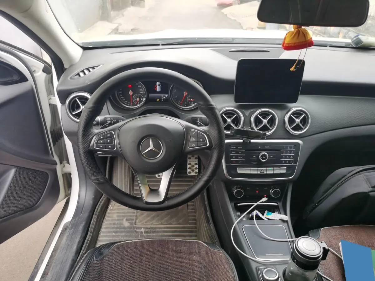 2017 Mercedes-Benz GLA Class 1.6T 156HP L4 7DCT,autocango,china used car exporter,china ev exporter,chinese used car exporter,chinese used ev exporter