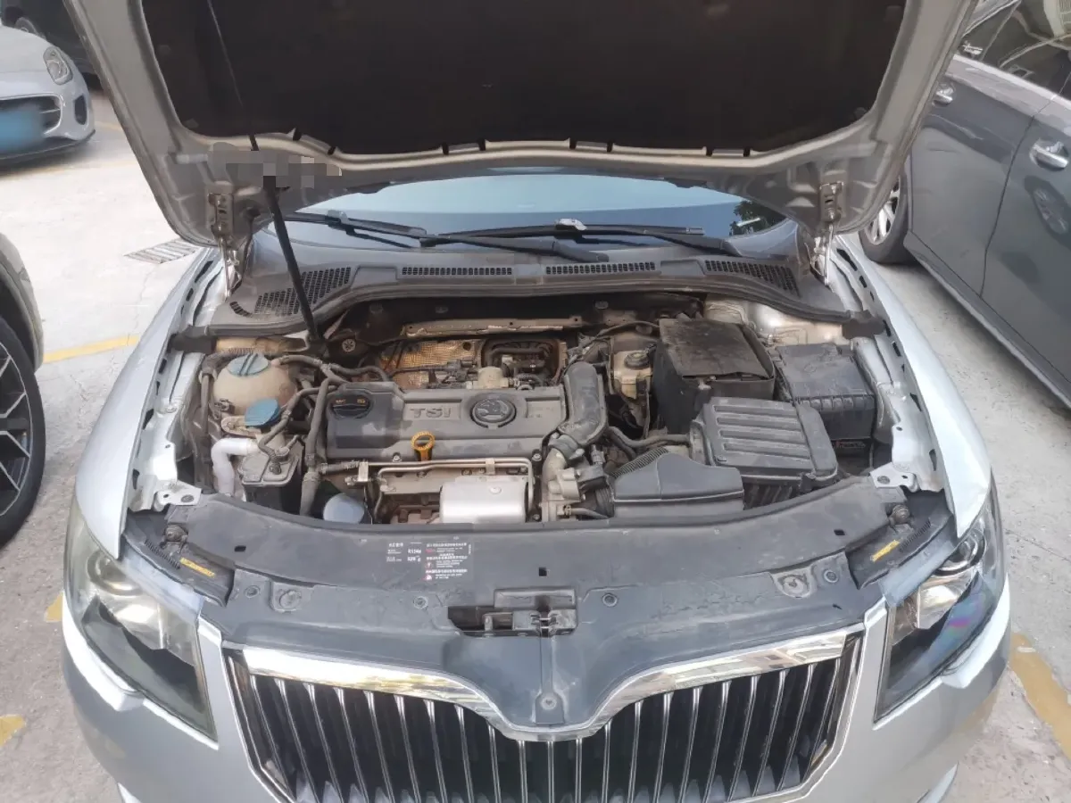 2013 Skoda Superb 1.4T 131HP L4 7DCT,autocango,china used car exporter,china ev exporter,chinese used car exporter,chinese used ev exporter