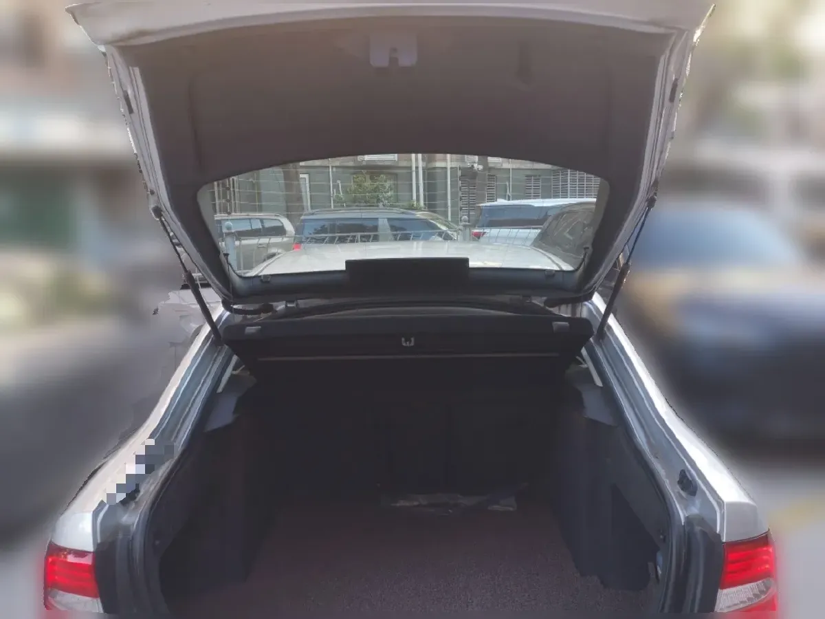 2013 Skoda Superb 1.4T 131HP L4 7DCT,autocango,china used car exporter,china ev exporter,chinese used car exporter,chinese used ev exporter