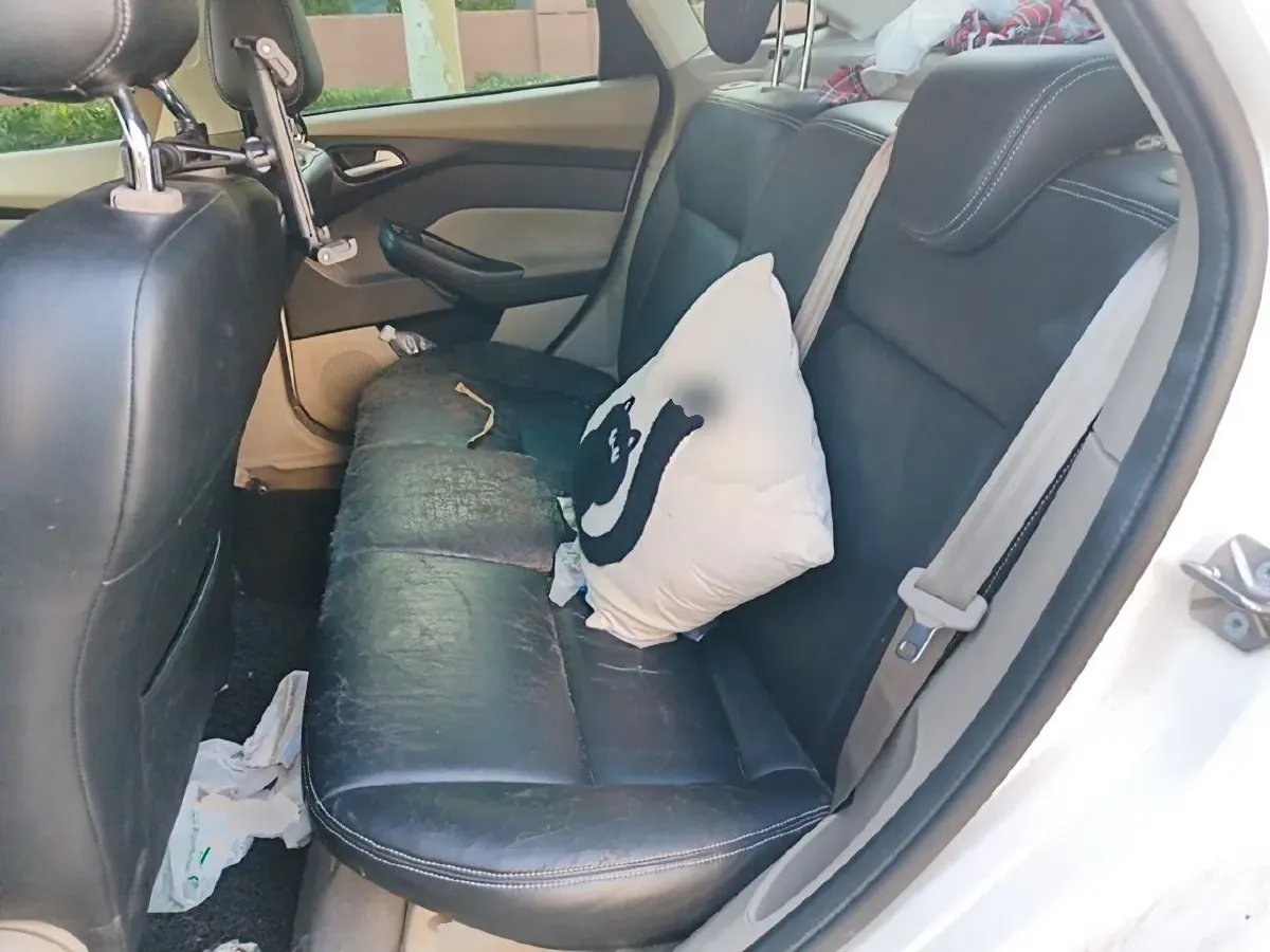 2017 Ford Focus 1.6L 125HP L4 5MT,autocango,china used car exporter,china ev exporter,chinese used car exporter,chinese used ev exporter