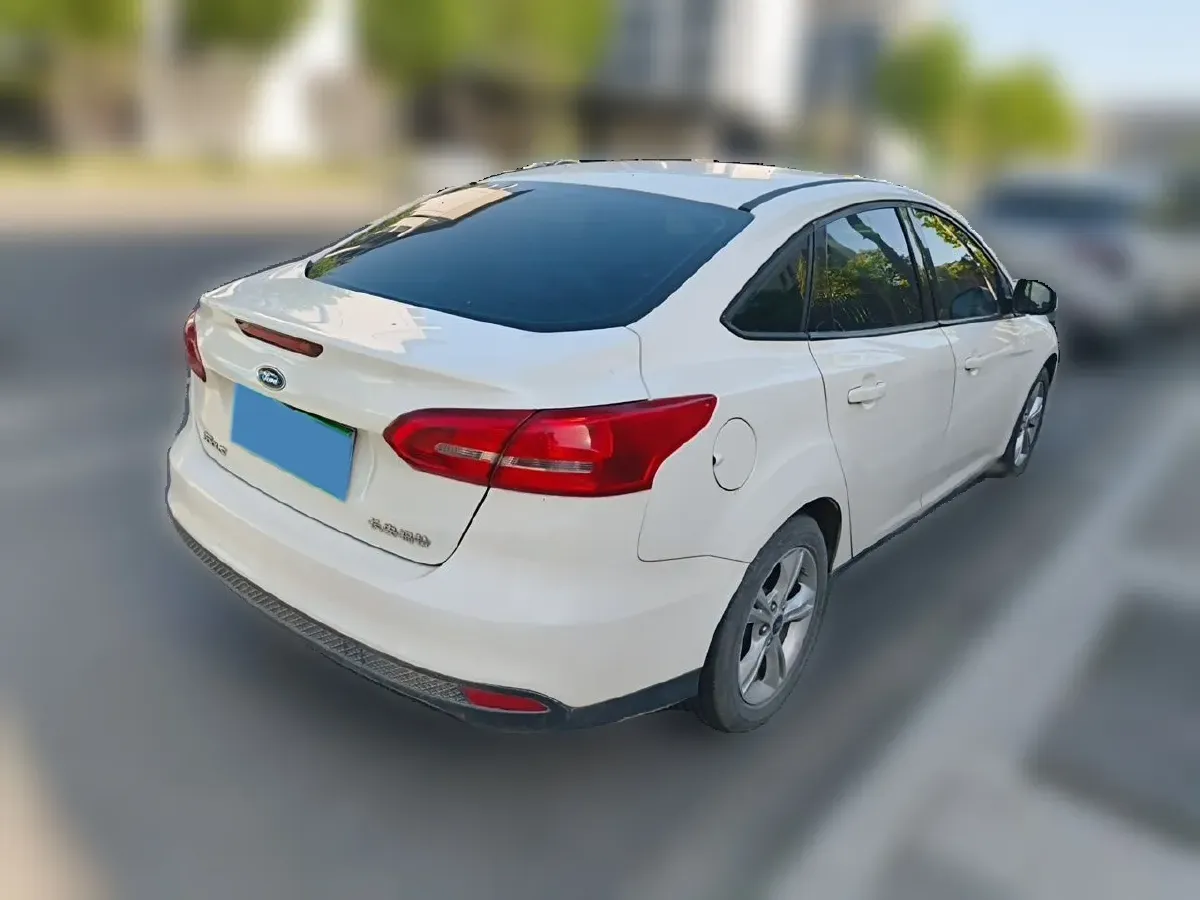 2017 Ford Focus 1.6L 125HP L4 5MT,autocango,china used car exporter,china ev exporter,chinese used car exporter,chinese used ev exporter