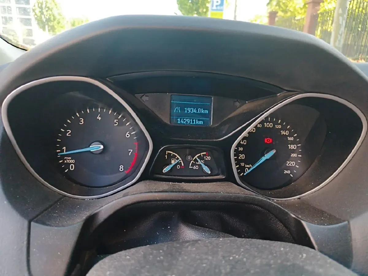 2017 Ford Focus 1.6L 125HP L4 5MT,autocango,china used car exporter,china ev exporter,chinese used car exporter,chinese used ev exporter
