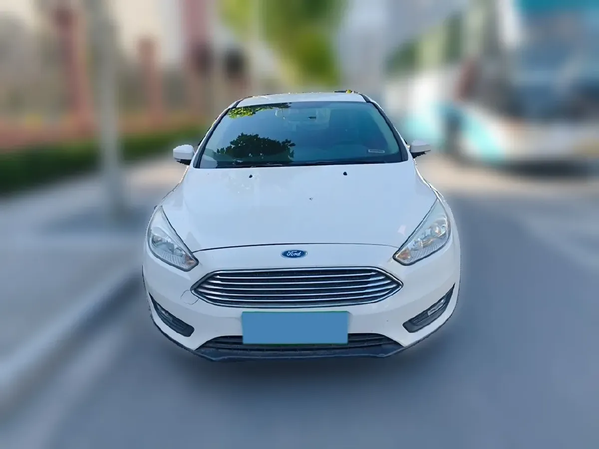 2017 Ford Focus 1.6L 125HP L4 5MT,autocango,china used car exporter,china ev exporter,chinese used car exporter,chinese used ev exporter