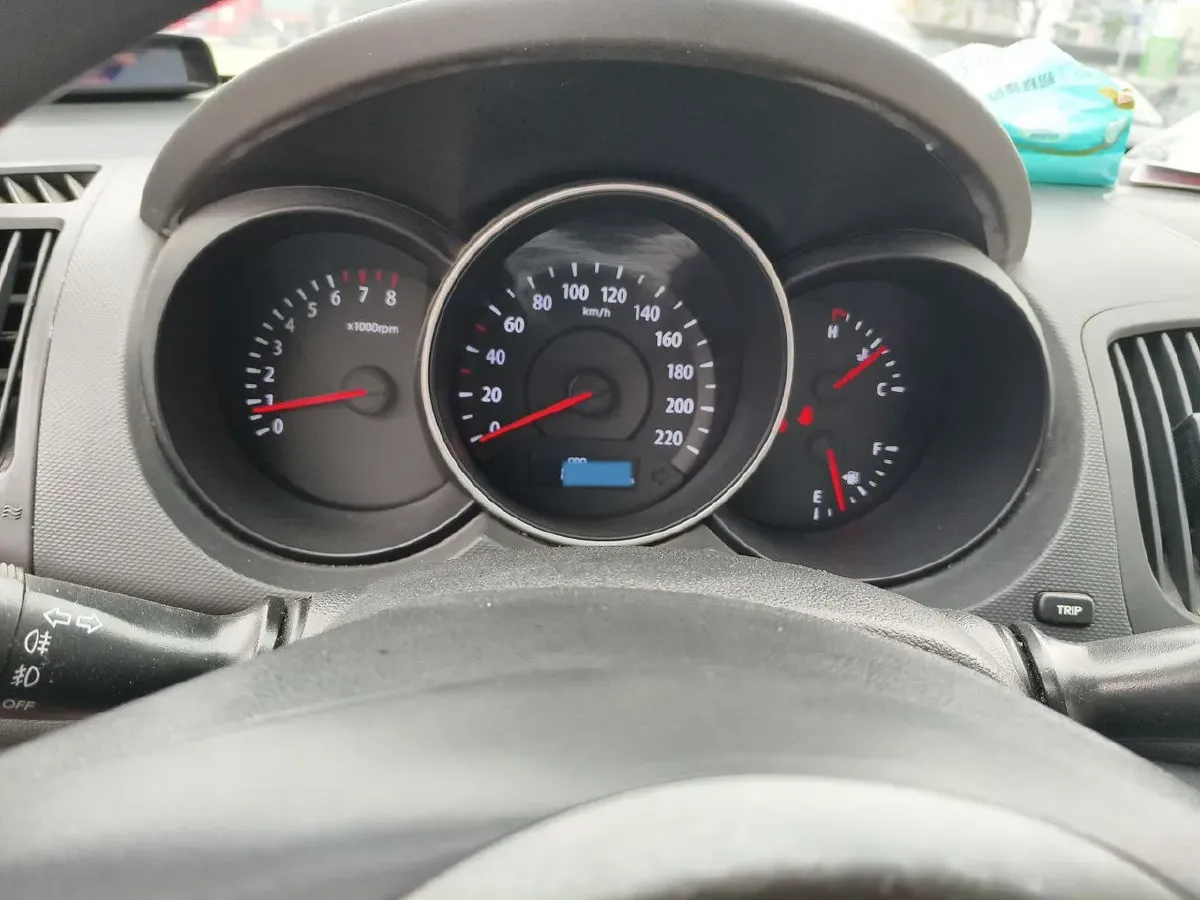 2014 Kia Forte 1.6L 123HP L4 5MT,autocango,china used car exporter,china ev exporter,chinese used car exporter,chinese used ev exporter