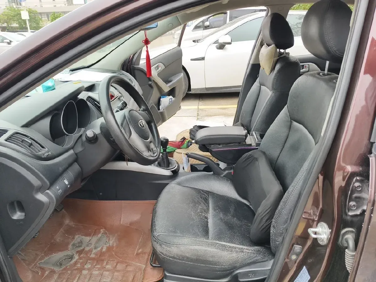 2014 Kia Forte 1.6L 123HP L4 5MT,autocango,china used car exporter,china ev exporter,chinese used car exporter,chinese used ev exporter