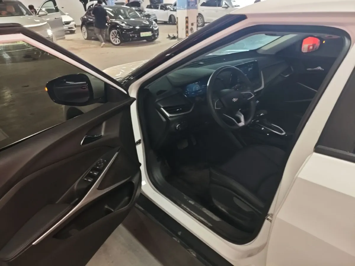 2022 Chevrolet Menlo BEV 61.1KWH,autocango,china used car exporter,china ev exporter,chinese used car exporter,chinese used ev exporter