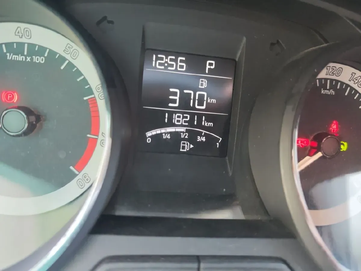 2018 Skoda Rapid Spaceback 1.6L 110HP L4 6AT,autocango,china used car exporter,china ev exporter,chinese used car exporter,chinese used ev exporter