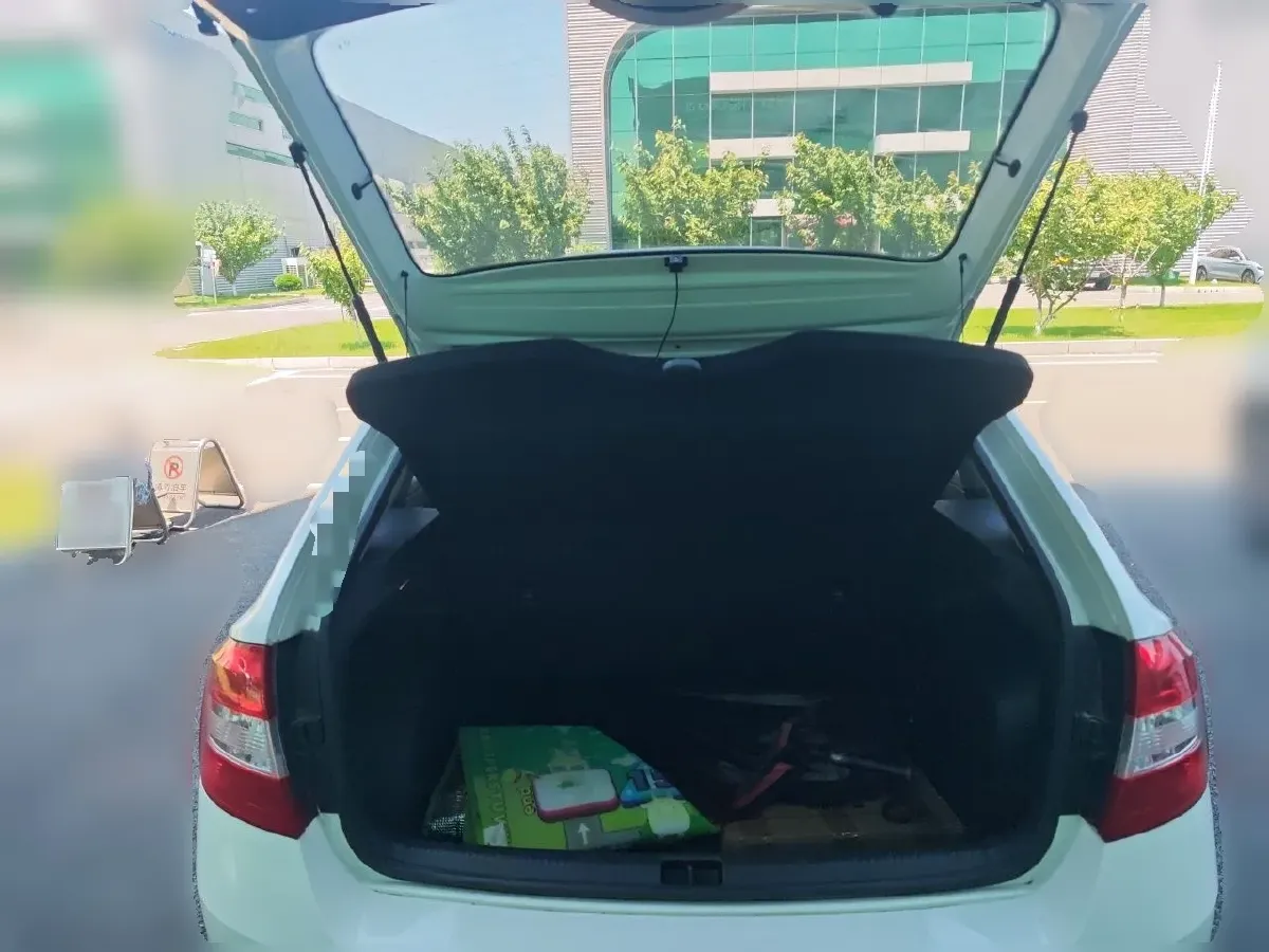 2018 Skoda Rapid Spaceback 1.6L 110HP L4 6AT,autocango,china used car exporter,china ev exporter,chinese used car exporter,chinese used ev exporter