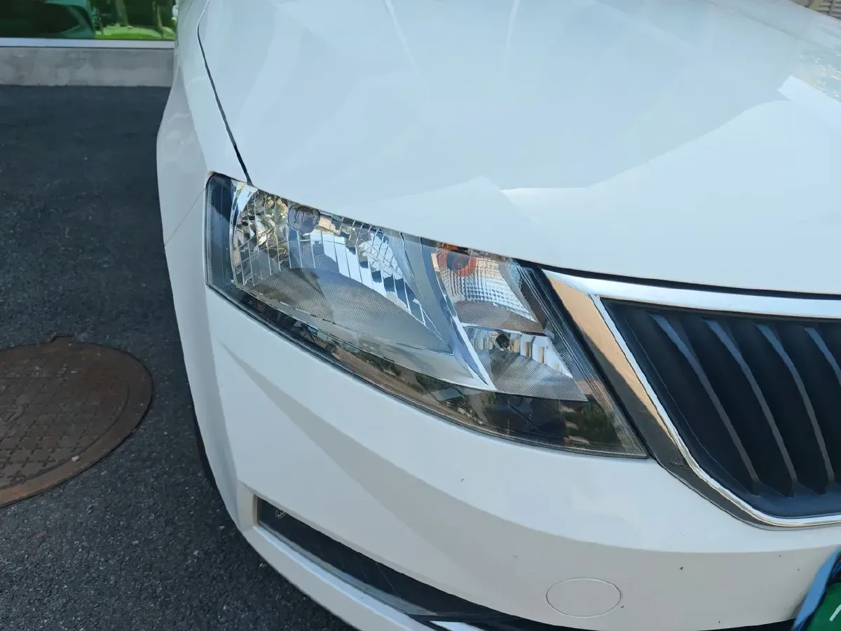 2018 Skoda Rapid Spaceback 1.6L 110HP L4 6AT,autocango,china used car exporter,china ev exporter,chinese used car exporter,chinese used ev exporter