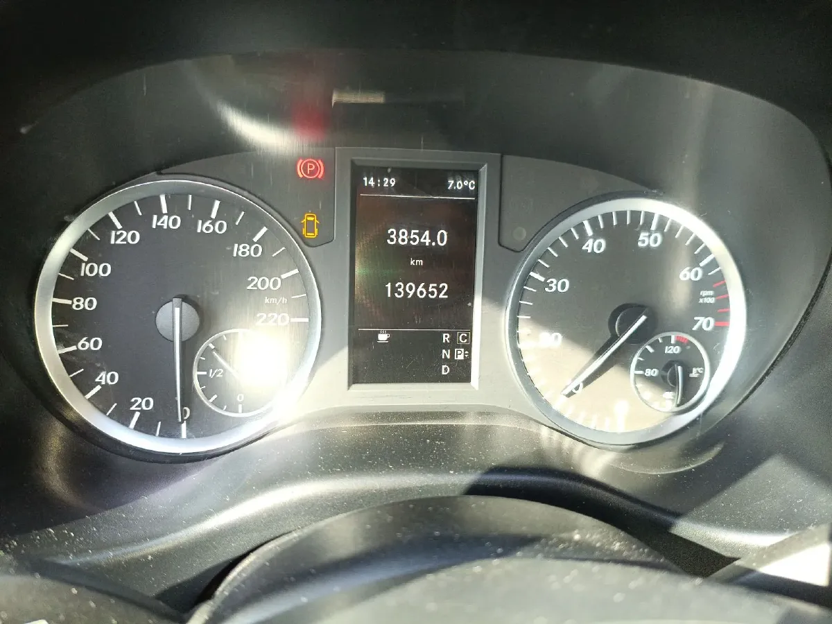 2016 Mercedes-Benz Vito 2.0T 211HP L4 7AT,autocango,china used car exporter,china ev exporter,chinese used car exporter,chinese used ev exporter