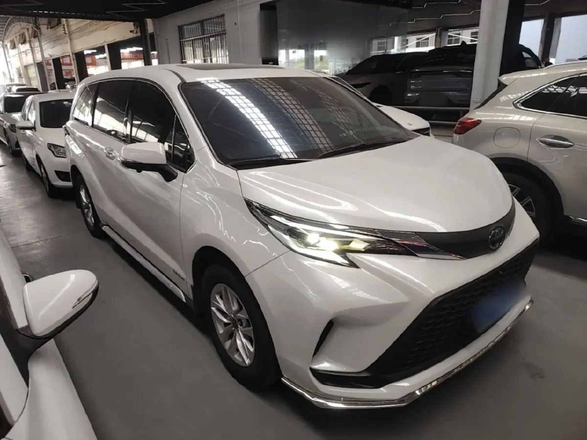 2023 Toyota Granvia 2.5L 189HP L4 E-CVT Hybrid,autocango,china used car exporter,china ev exporter,chinese used car exporter,chinese used ev exporter
