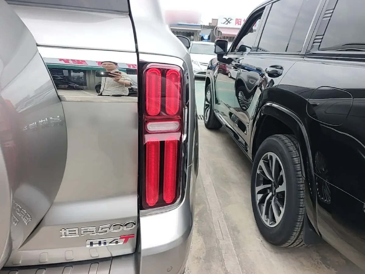 2023 Tank 500 2.0T 252HP L4 9AT PHEV 37.1KWH,autocango,china used car exporter,china ev exporter,chinese used car exporter,chinese used ev exporter