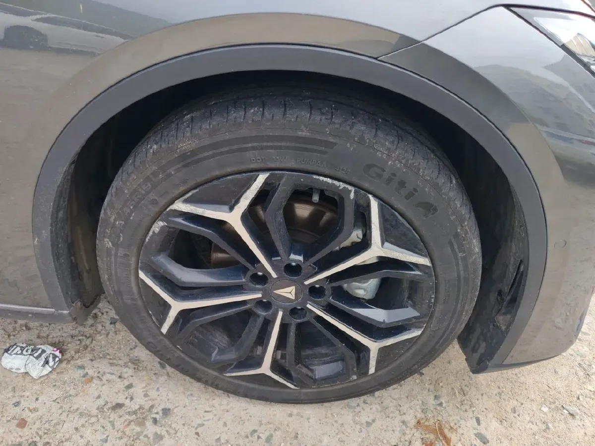 2025 Deepal L07 1.5L 98HP L4 REEV 28.39KWH,autocango,china used car exporter,china ev exporter,chinese used car exporter,chinese used ev exporter