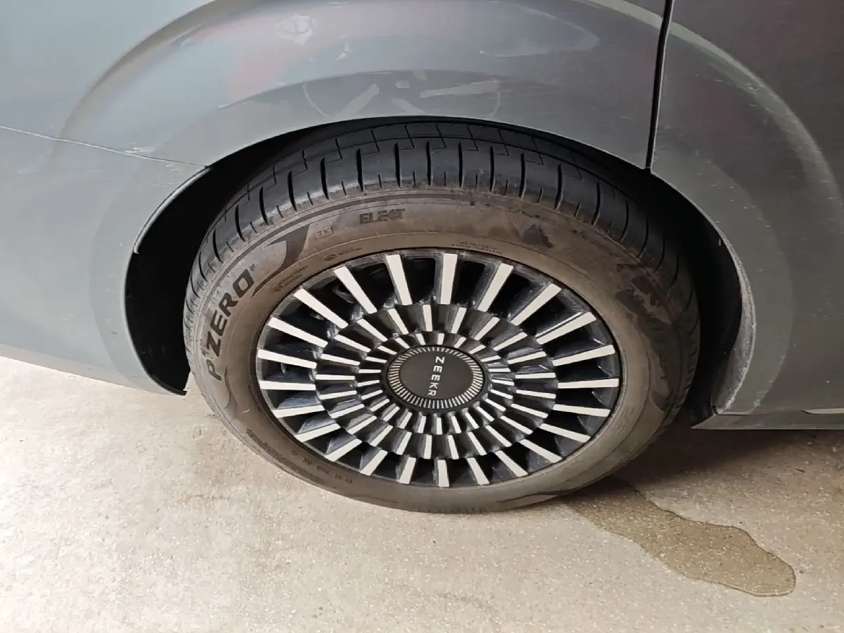 2024 Zeekr 009 BEV 108KWH,autocango,china used car exporter,china ev exporter,chinese used car exporter,chinese used ev exporter